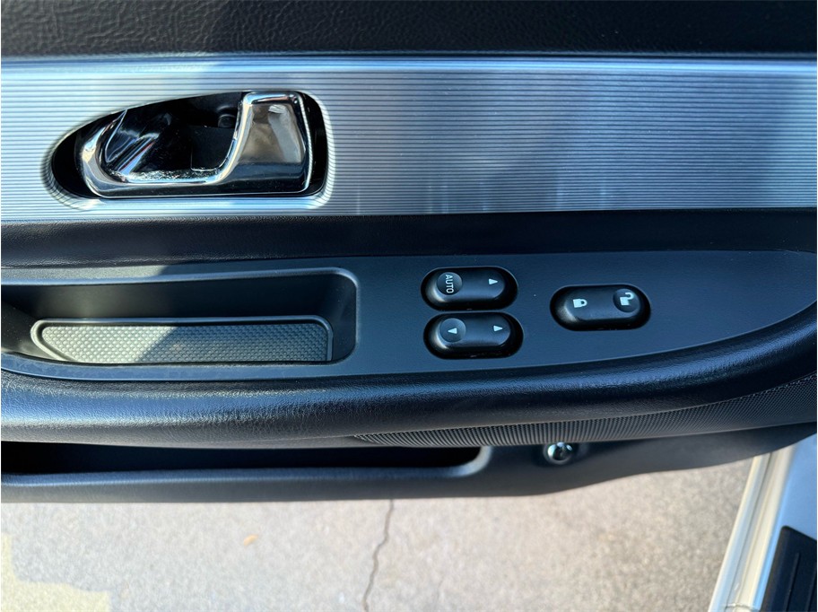 2004 Ford Thunderbird Deluxe - Photo 23