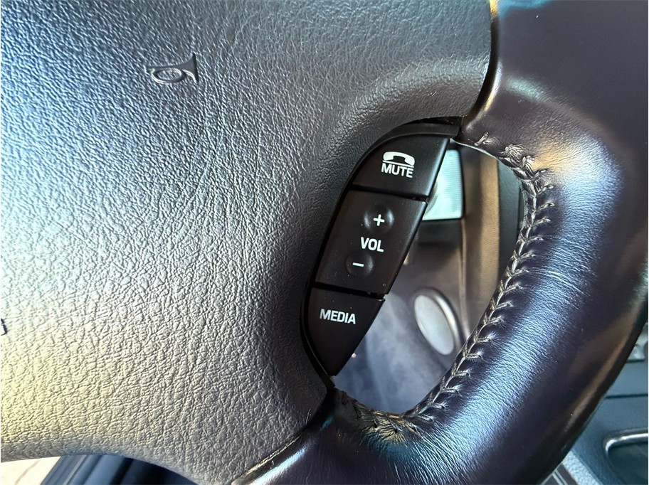 2004 Ford Thunderbird Deluxe - Photo 29