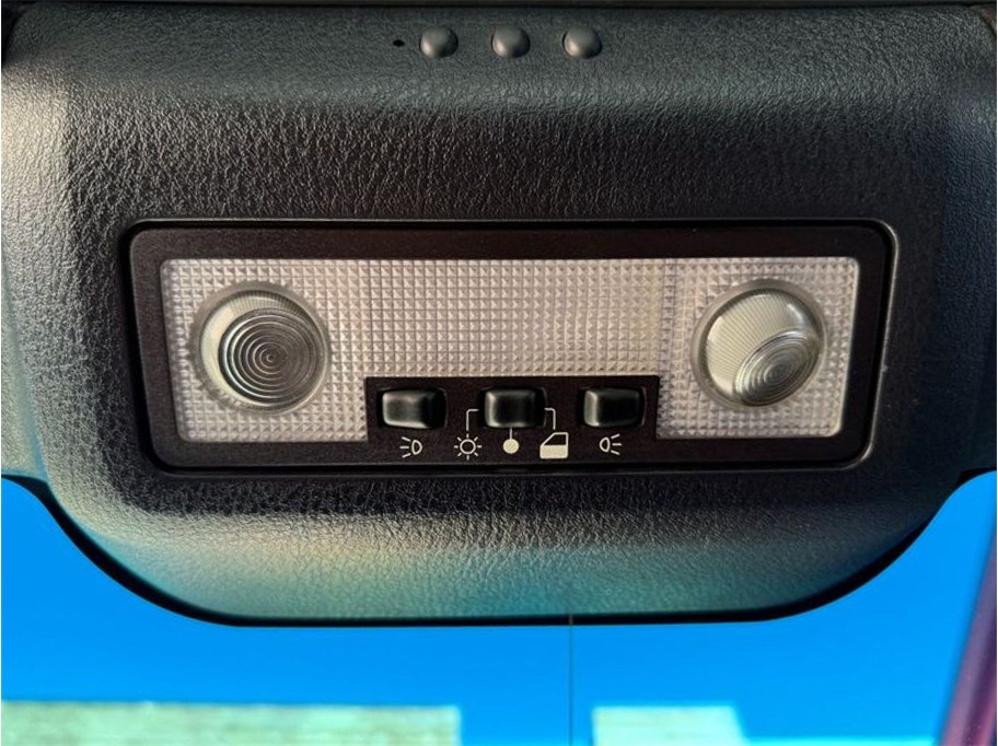 2004 Ford Thunderbird Deluxe - Photo 33