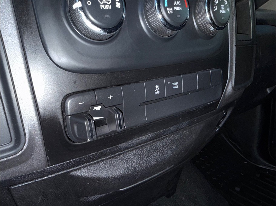 2015 RAM Ram 1500 Pickup Tradesman - Photo 34
