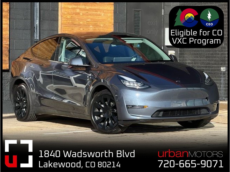 2023 Tesla Model Y Long Range's photo