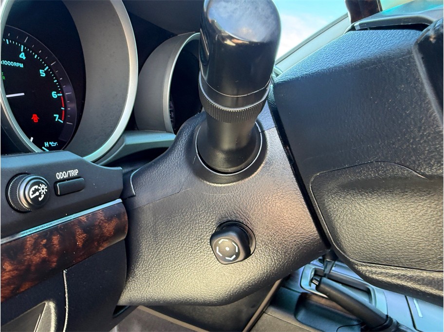 2009 Toyota Land Cruiser Base - Photo 28