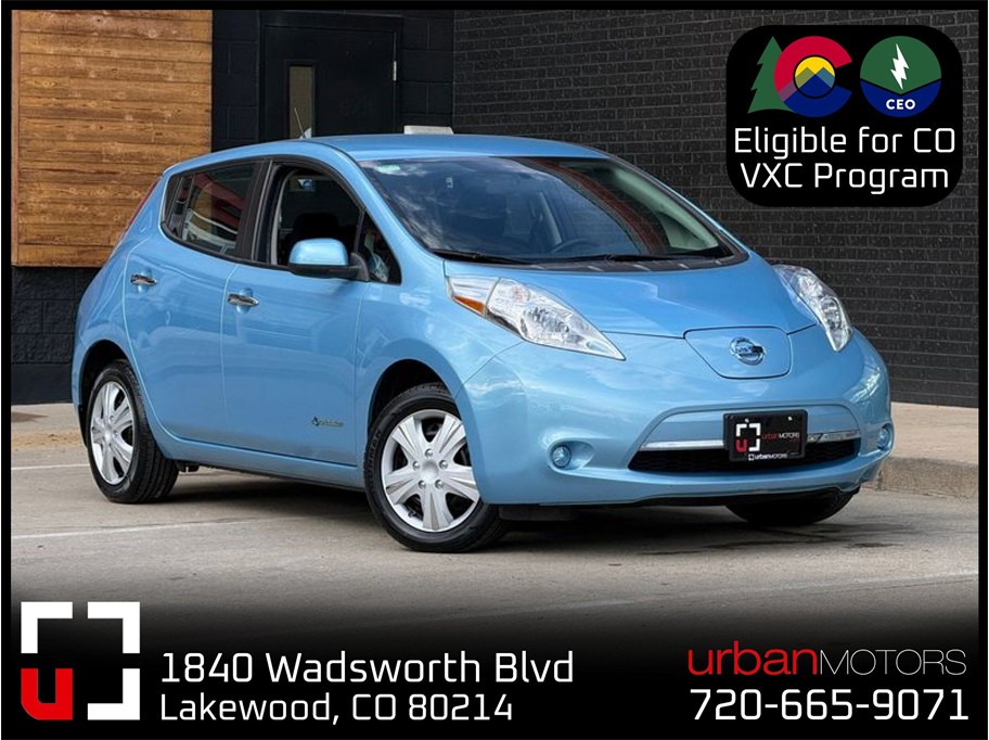 2015 Nissan Leaf S's photo