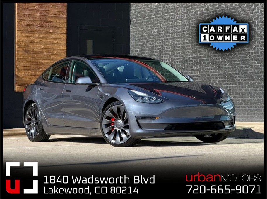 2023 Tesla Model 3 Performance's photo
