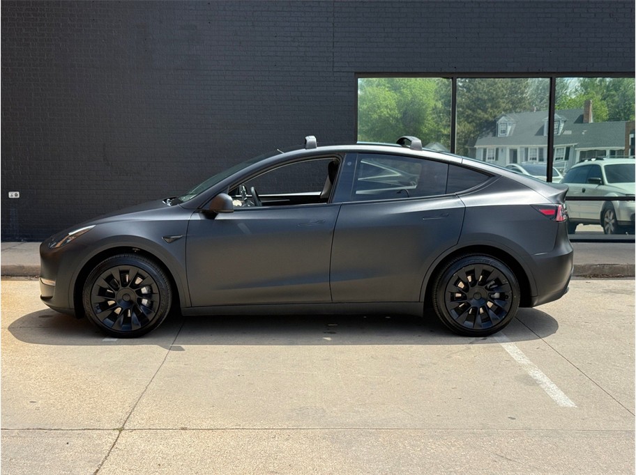 2023 Tesla Model Y Long Range - Photo 17