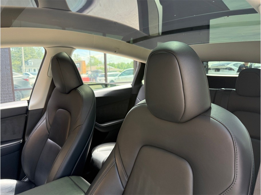 2023 Tesla Model Y Long Range - Photo 23