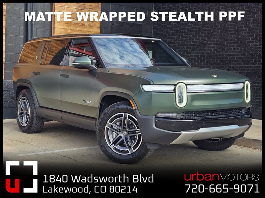 2025 Rivian R1S Adventure