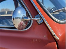 Vehicle Thumb #110
