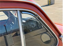 Vehicle Thumb #112