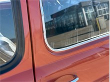 Vehicle Thumb #114
