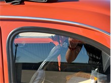 Vehicle Thumb #120