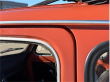 Vehicle Thumb #125