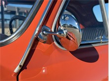 Vehicle Thumb #128