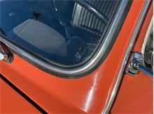 Vehicle Thumb #129
