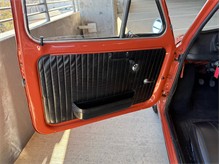 Vehicle Thumb #35