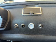 Vehicle Thumb #40