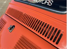 Vehicle Thumb #76