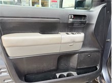 Vehicle Thumb #24