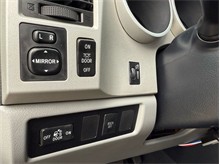 Vehicle Thumb #25