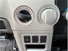 Vehicle Thumb #30