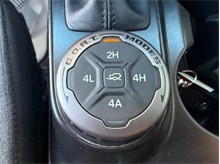 Vehicle Thumb #37