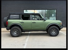 Vehicle Thumb #62