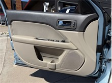 Vehicle Thumb #27
