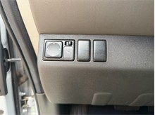 Vehicle Thumb #29