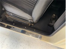Vehicle Thumb #120