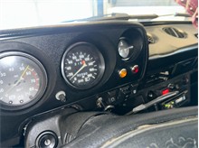 Vehicle Thumb #125