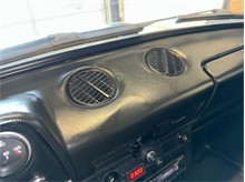 Vehicle Thumb #126