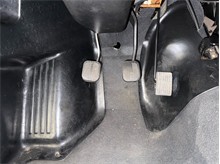 Vehicle Thumb #129