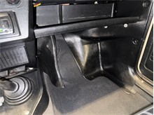 Vehicle Thumb #133