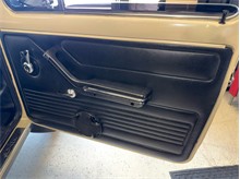 Vehicle Thumb #136