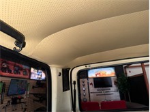 Vehicle Thumb #145