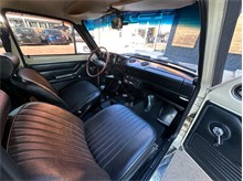 Vehicle Thumb #22