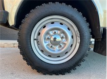 Vehicle Thumb #31