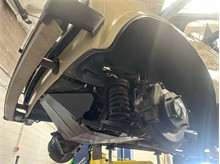 Vehicle Thumb #38