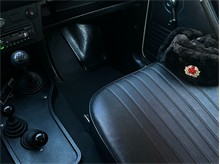 Vehicle Thumb #43
