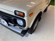 Vehicle Thumb #47
