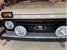 Vehicle Thumb #50