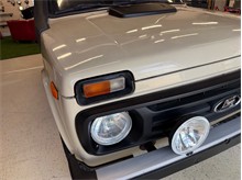 Vehicle Thumb #52