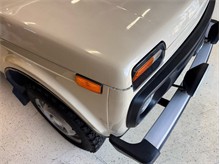 Vehicle Thumb #58