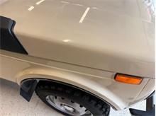 Vehicle Thumb #59