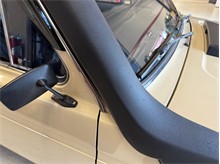 Vehicle Thumb #65