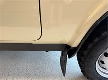 Vehicle Thumb #66