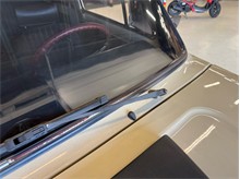 Vehicle Thumb #72