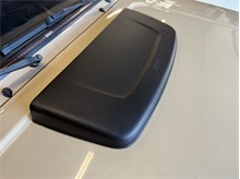 Vehicle Thumb #73