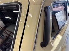 Vehicle Thumb #79