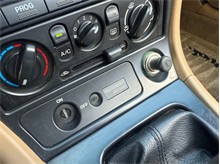 Vehicle Thumb #30